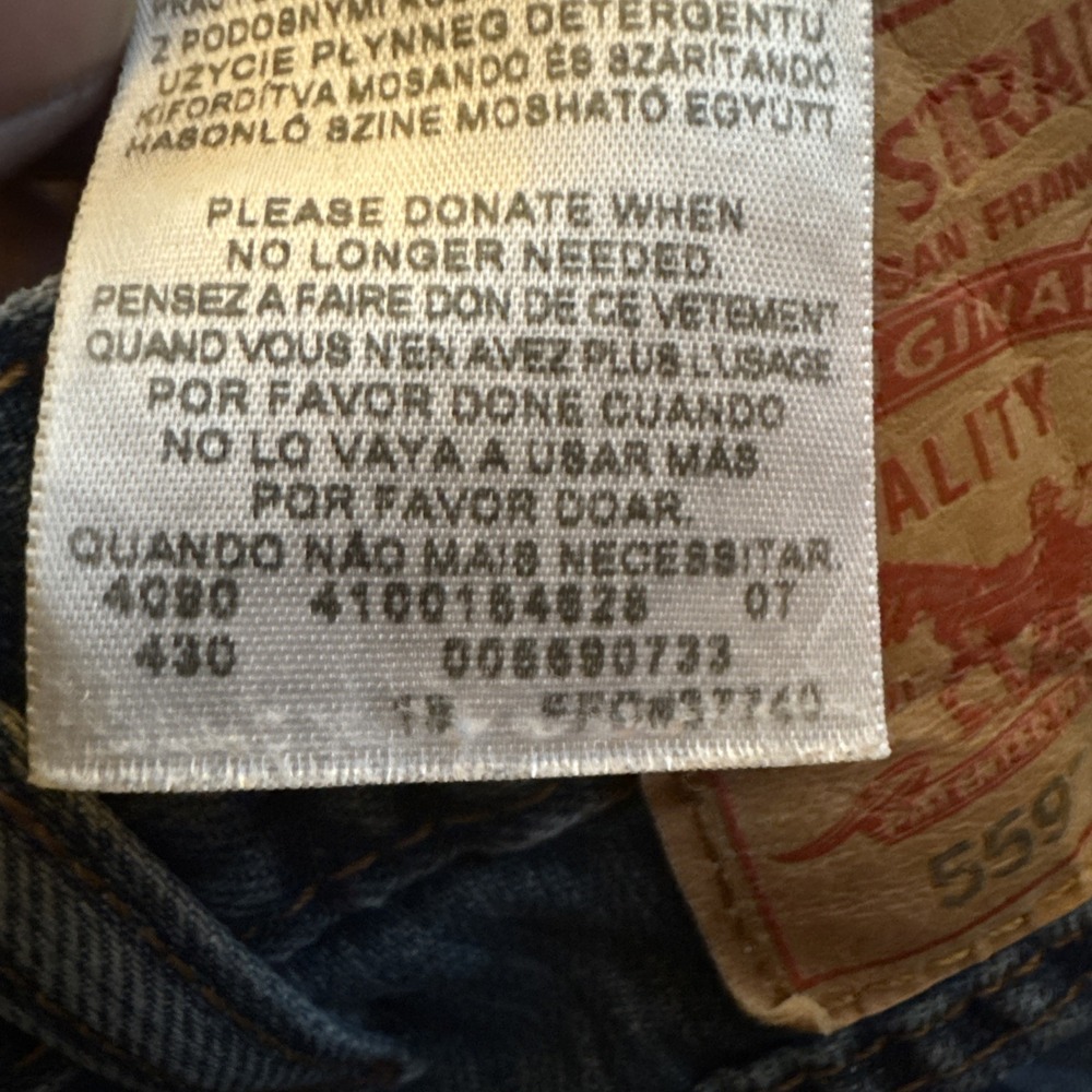 Levis 559 Mens 38x30 Relaxed Fit Straight Distressed Jeans Light Blue Wash VTG - Picture 14 of 14
